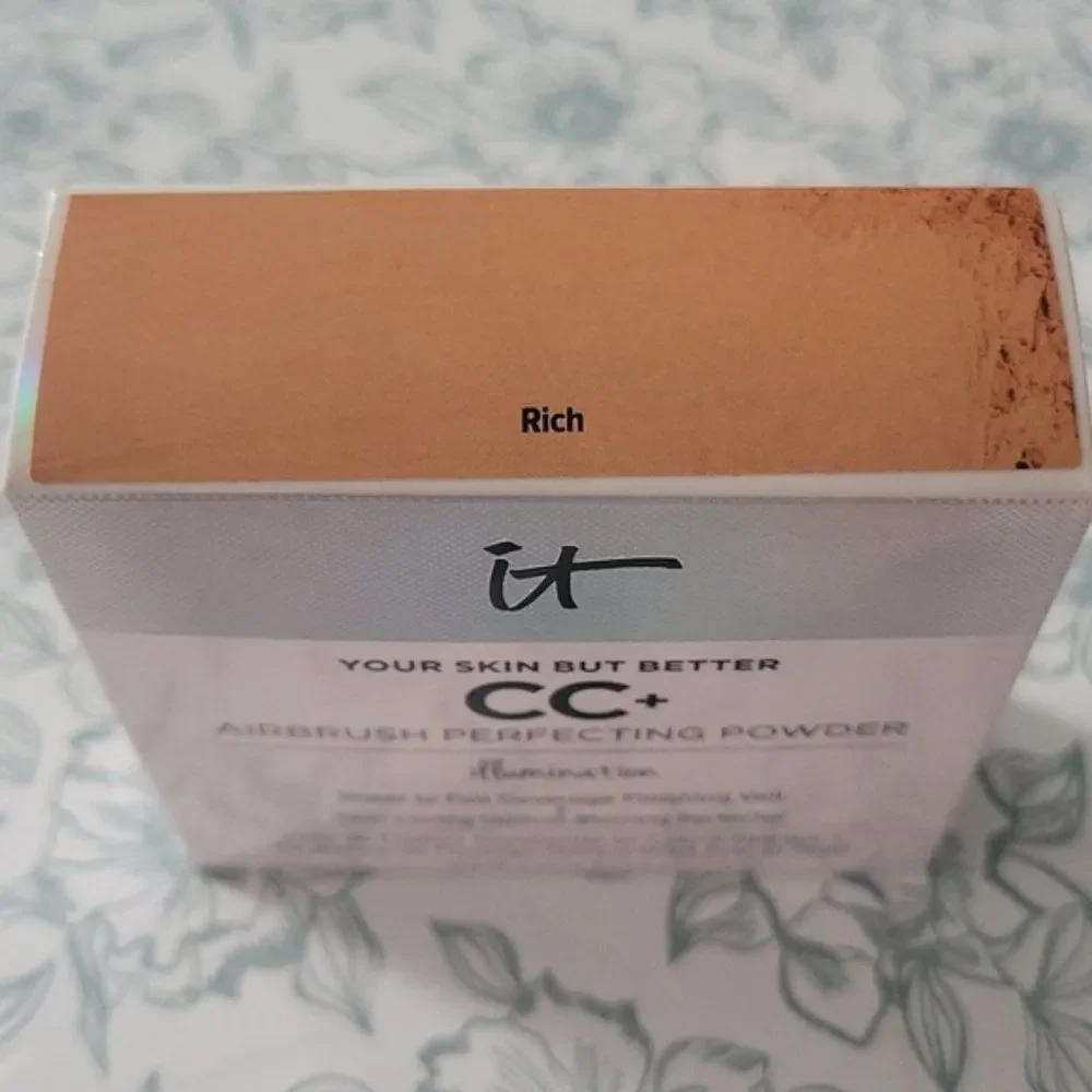 NIB IT Cosmetics CC+ Airbrush Perfecting Powder | Shade Rich